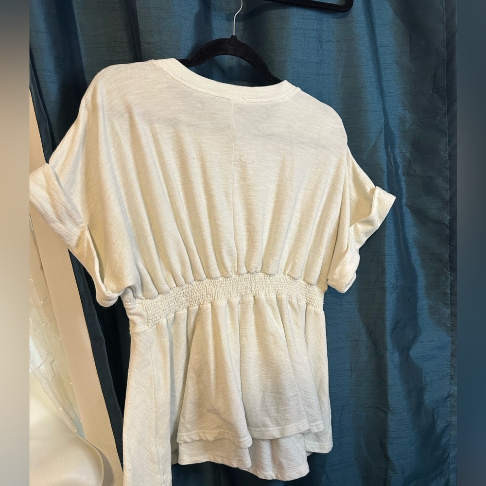 TCEC Women's White Top.size Large - Picture 4 of 4